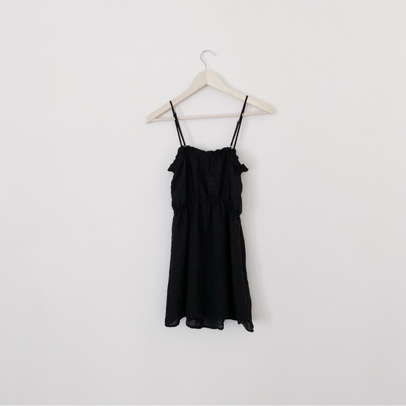 BNWT! BLACK FLOWY SPAGHETTI STRAP MINI DRESS! - Picture 2 of 3